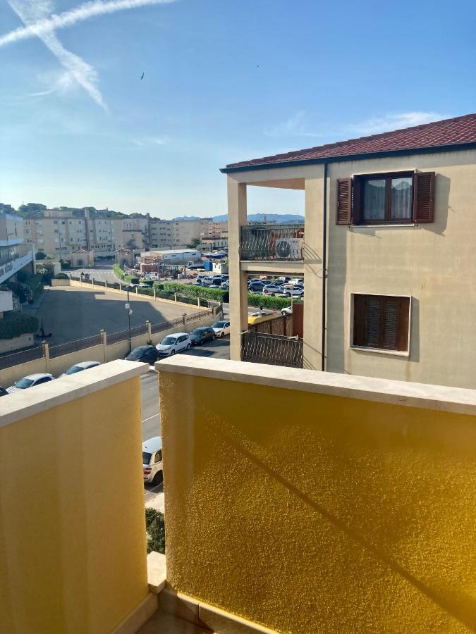 Appartamento Tizzy La Maddalena  Exteriör bild